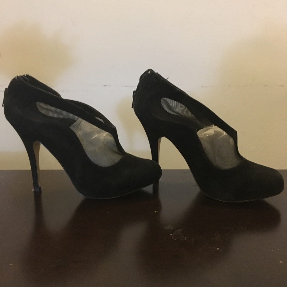 Mesh heels